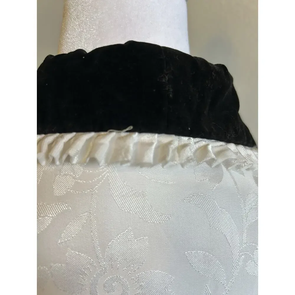 VTG 1950’s White Damask & Velvet Floral Embroidered Robe House Coat Retro Japan